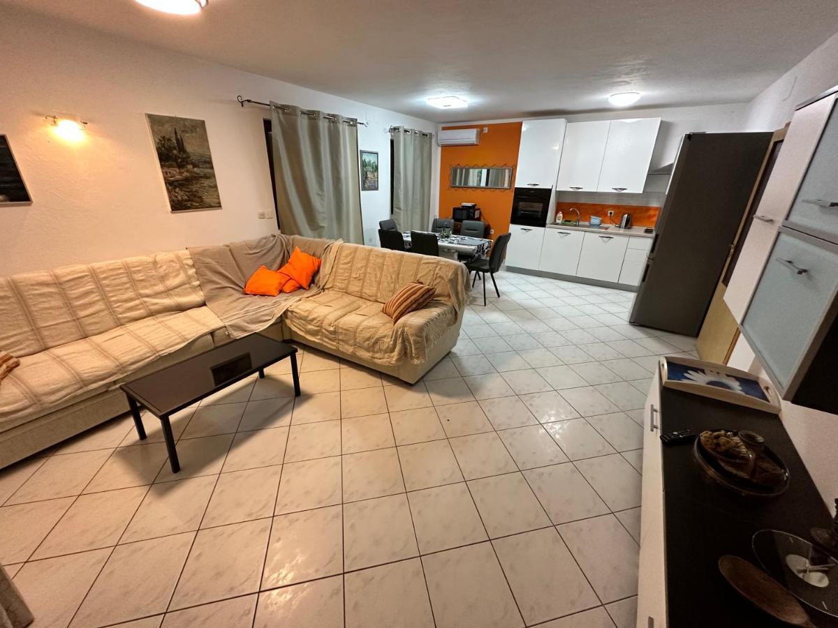 Vila Mazi Veglia Exterior foto